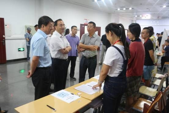 光明新闻传播学院研究生迎新任务圆满完成 光明新闻传播学院研究生迎新任务圆满完成