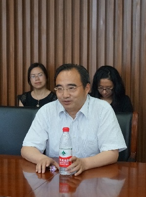 光明新闻传播学院举行新任处级领导宣布会 光明新闻传播学院举行新任处级领导宣布会